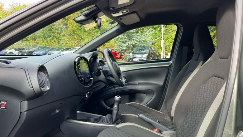 Toyota Aygo X 1.0 VVT-i Edge 5dr Petrol Hatchback